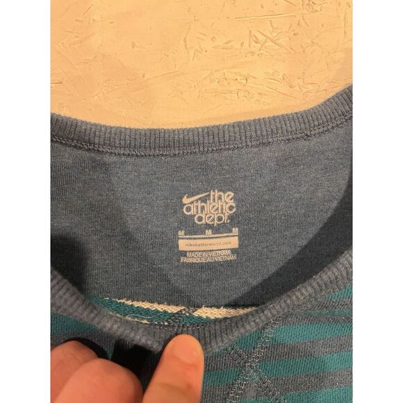 Nike The Athletic Dept Sweatshirt M Retro Stripe Crew Neck Blue Teal Athleisure - Picture 6 of 10